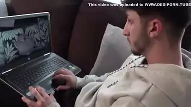 Taii Maa Ne Kaha Beta Mere Gand Or Choot Ko Ache Se Chodo