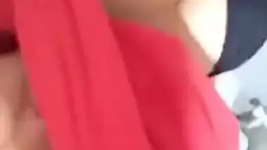 Today Exclusive- Sexy Lankan Girl Record Her Strip Cloths Selfie Video