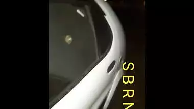 Office slut is getting her pussy hammered by her boss in his car