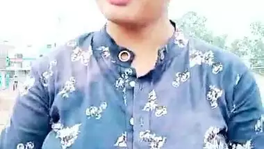 sexy desi girl huge tits