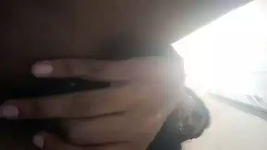 Tamil horny girl Dhanya viral desi fingering