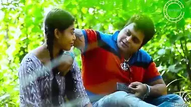 Desi Village Bhabhi Ko Khet Me Lejake Ki Chuday With Desi Bhabhi And Desi Aunty