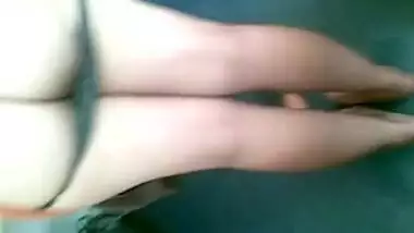 lonely desi sister in law ass played by her hubby brotehr in kitchen