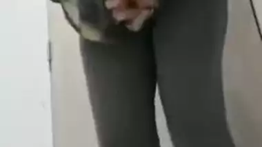 Woman wants to make the Desi hubby jealous so she undresses on camera