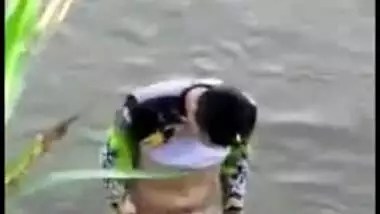 Desi school girl at very risky outdoor fucking with BF, mms online