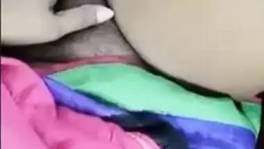 Married Desi XXX MILF exposes hairy twat on camera MMS show