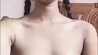 BD Cute Girl Showing on VC