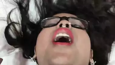 Horny Indian Brunette porn video goes live