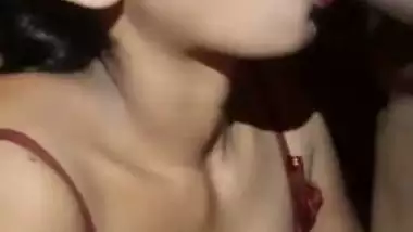 Desi lady sucks a dick and gets fuck in the Indian blue film