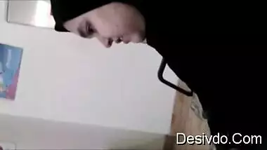 Desi Beauty Shamiya pressing dick at beautyparlour and showing her huge boobs