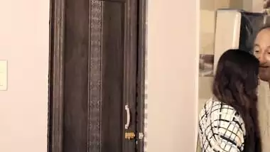 Sunaina Bhabhi : Aise 200 to 300 Movies every month main dekhne ki liye app ki apni website hotshotprime.com par dekh sakte hain just 150/- per month 